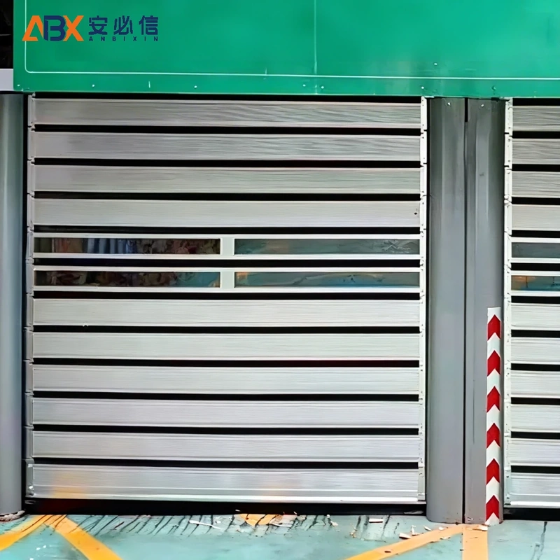 可克达拉软帘高速门